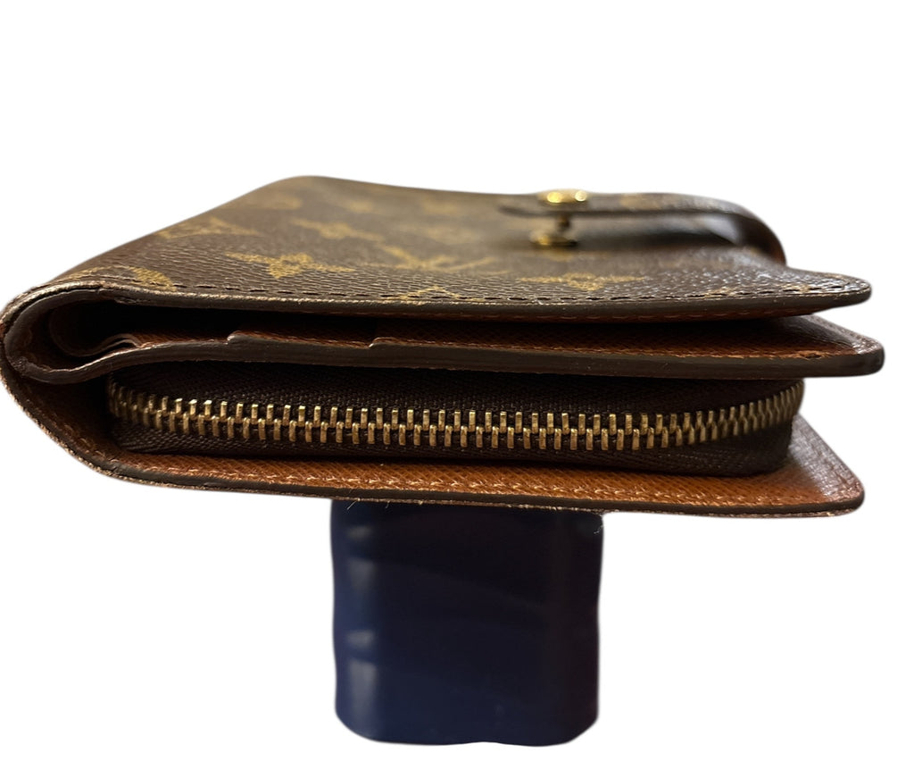Louis Vuitton Portafoglio Nba Multiple Wallet.