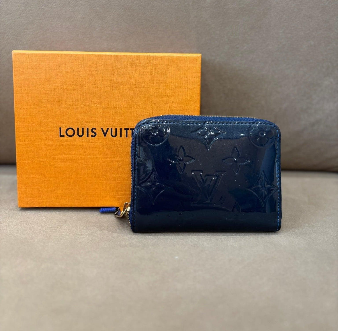 Louiston Vuitton Navy Blue Vernis Compact Wallet.