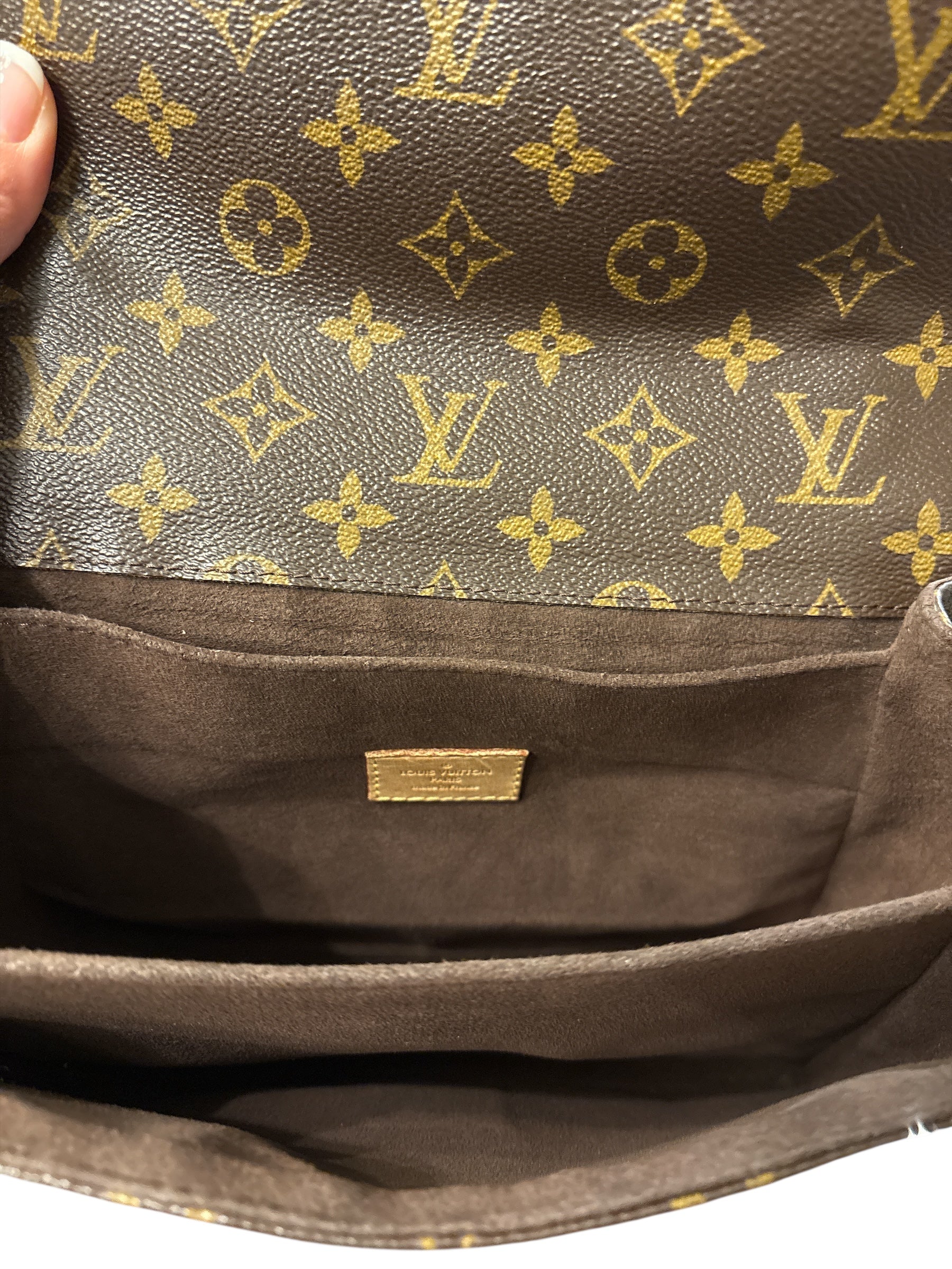 Louis Vuitton Monogram Pochette Metis.