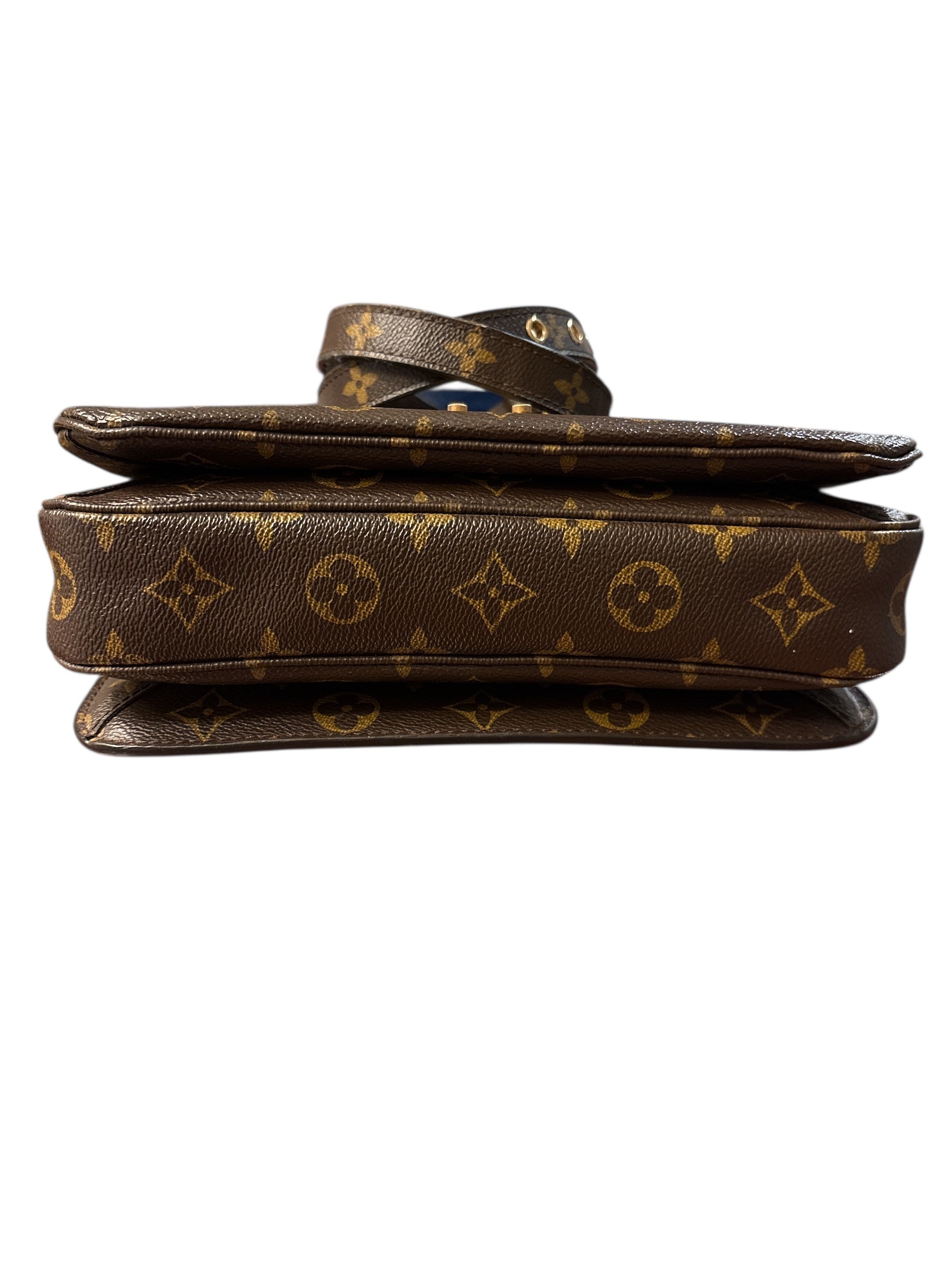 Louis Vuitton Monogram Pochette Metis.