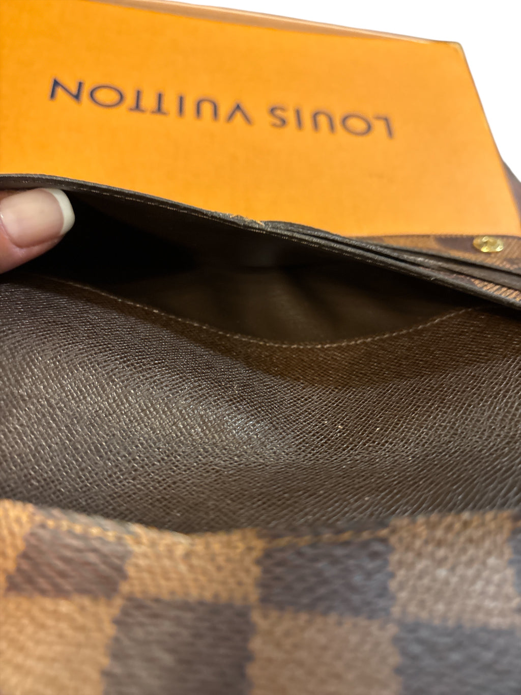 Louis Vuitton Trifold Wallet Borde Leather BRW.