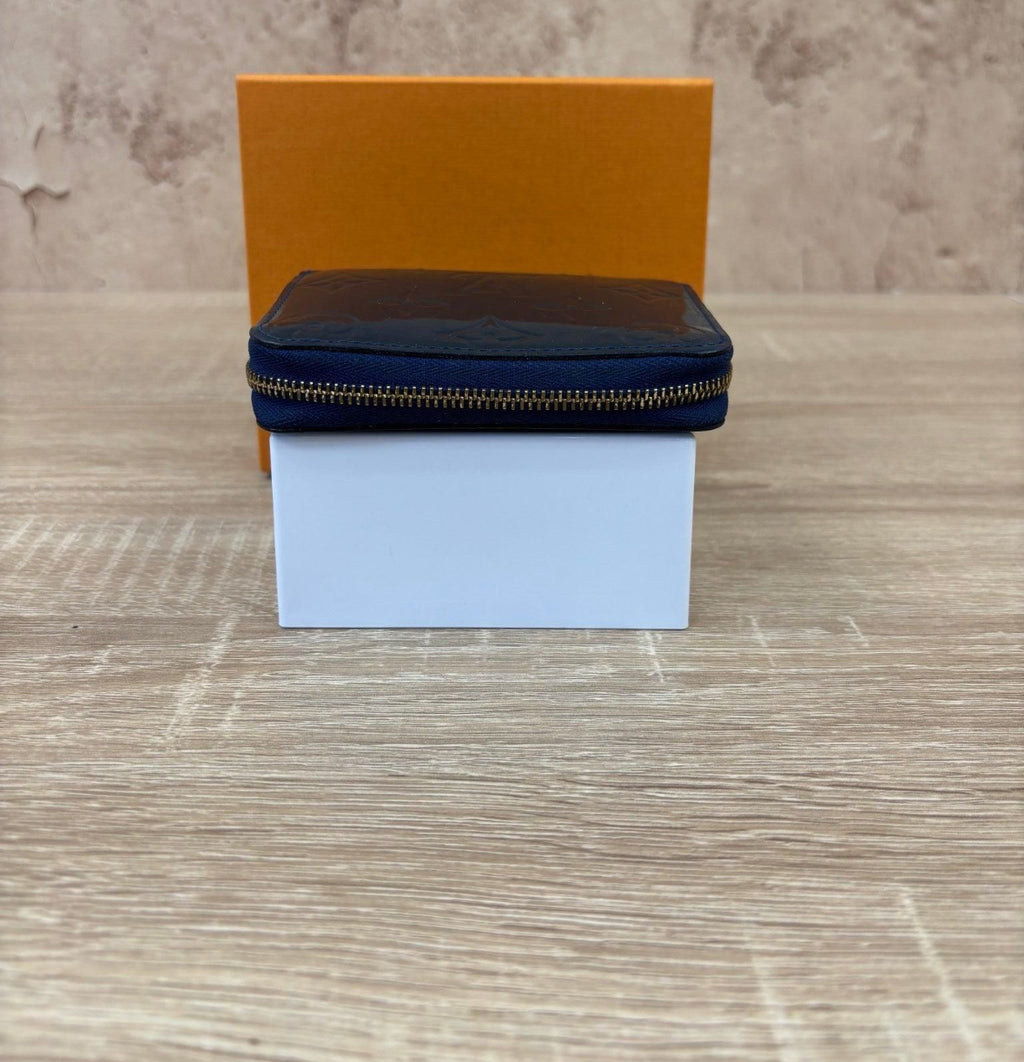 Louiston Vuitton Navy Blue Vernis Compact Wallet.