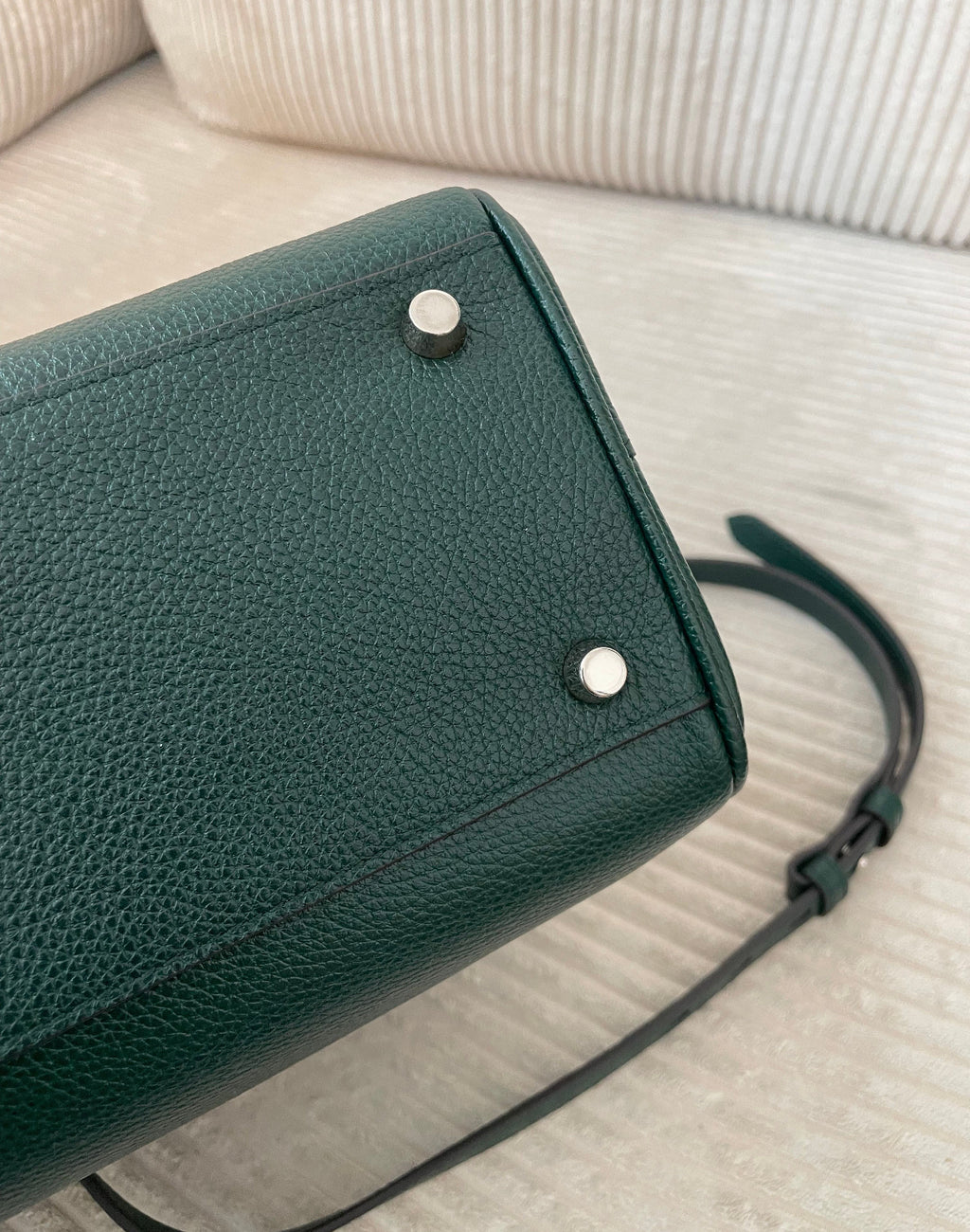Gucci Zumi Top Handle Bag - Green.