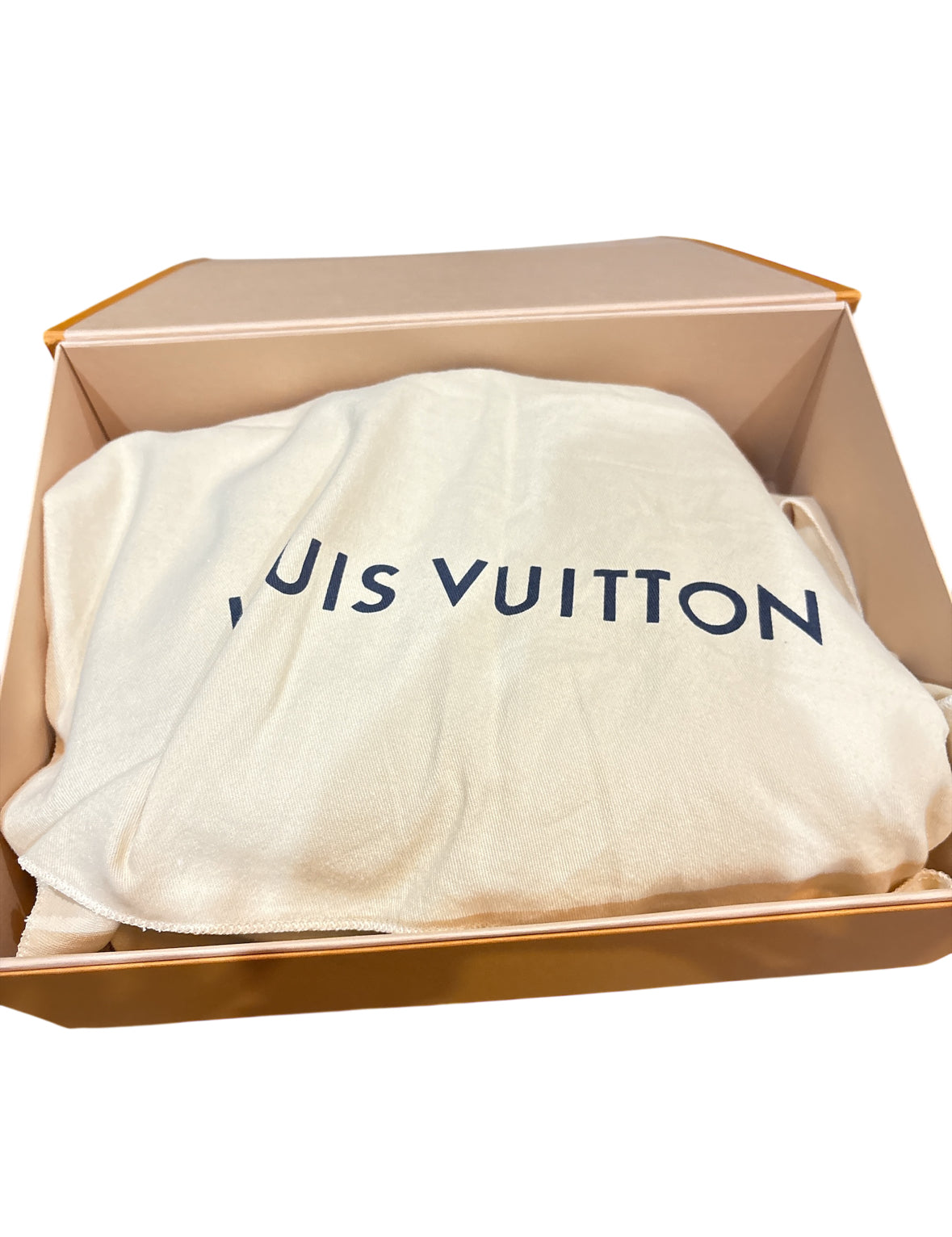 Louis Vuitton Vernis Montaigne Bag Raspberry Red.