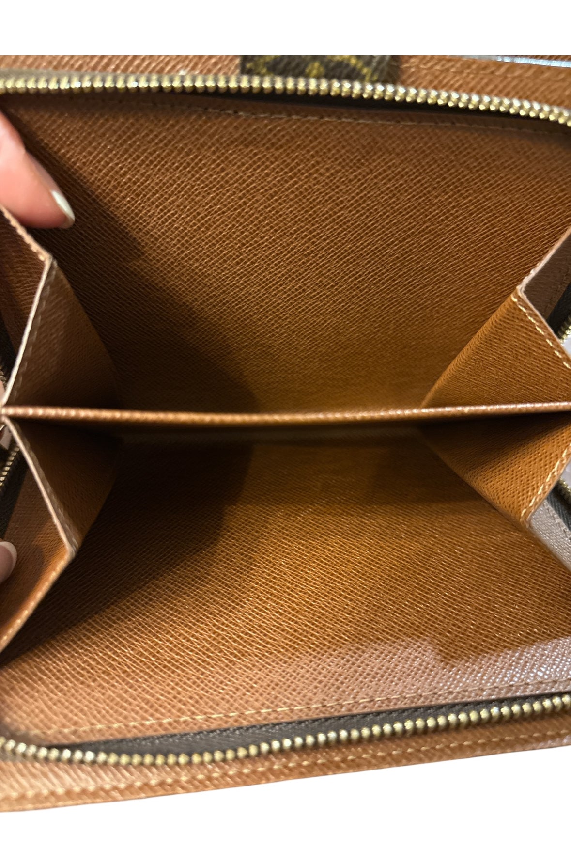 Louis Vuitton Portafoglio Nba Multiple Wallet.