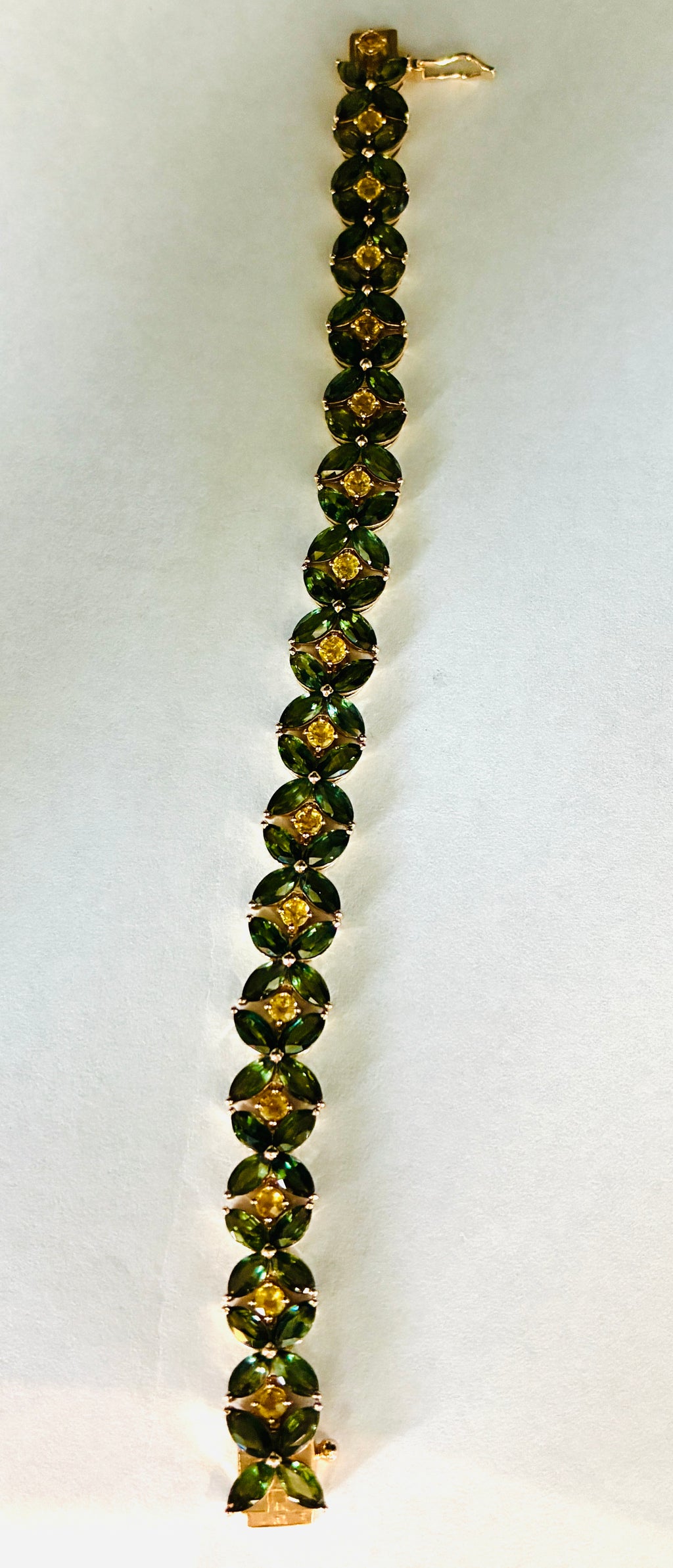 Green Sapphire Mix With Yellow Sapphire Bracelet Link 6.5 , 17K Gold.