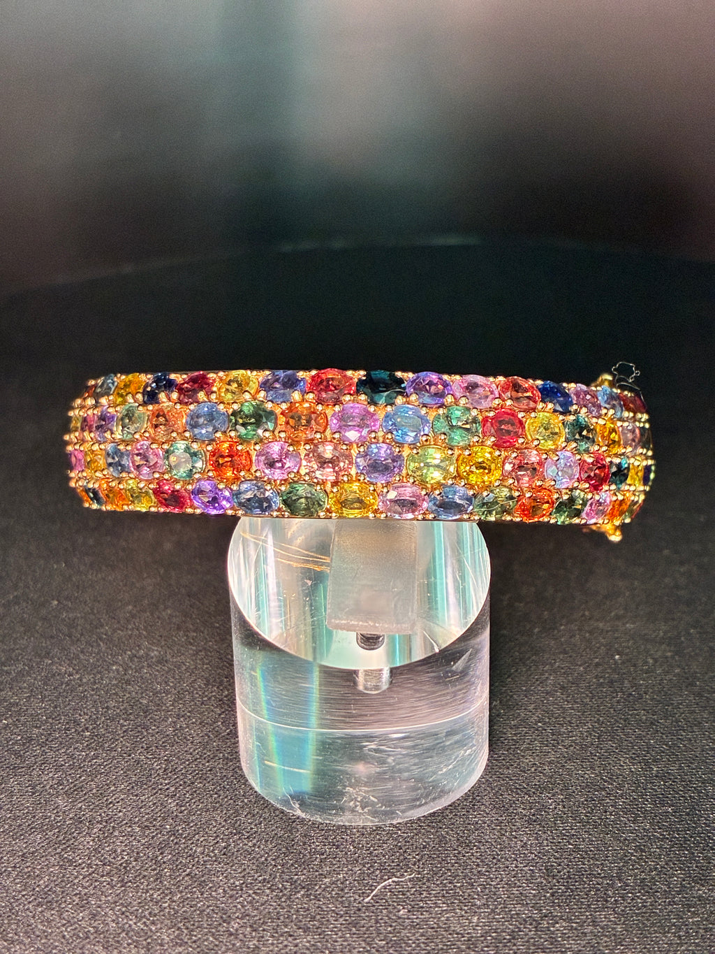 Multi Color Round Cut Sapphire 17K Gold Bracelet Size 6.