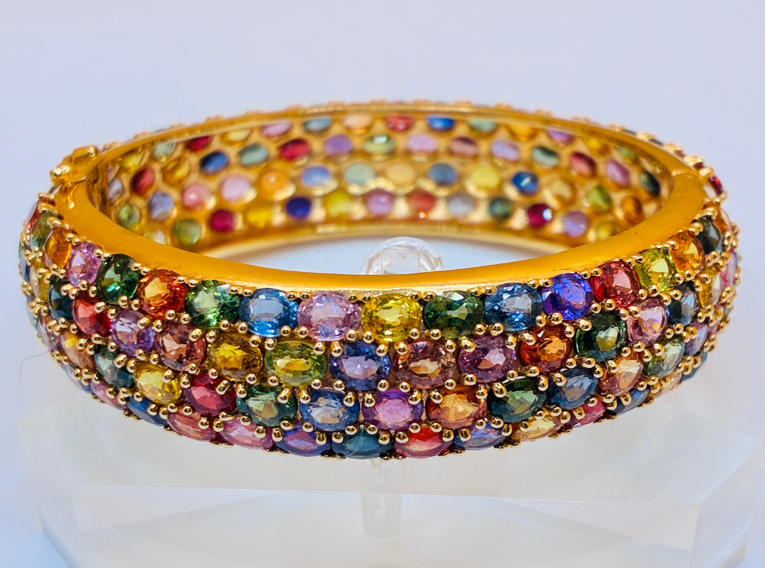 Multi Color Round Cut Sapphire 17K Gold Bracelet Size 6.