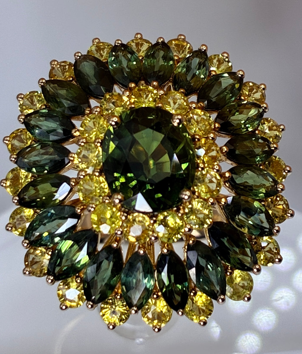 Green Sapphire And Yellow Sapphire Center Stone 2.68 ct Green Sapphire 17K Gold Ring Size 7. Gams Weight 9.49 ct.