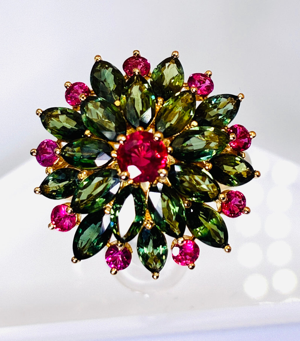 Pink/Red Ruby And Green Sapphire Ring Size 5.5 17K Gold.