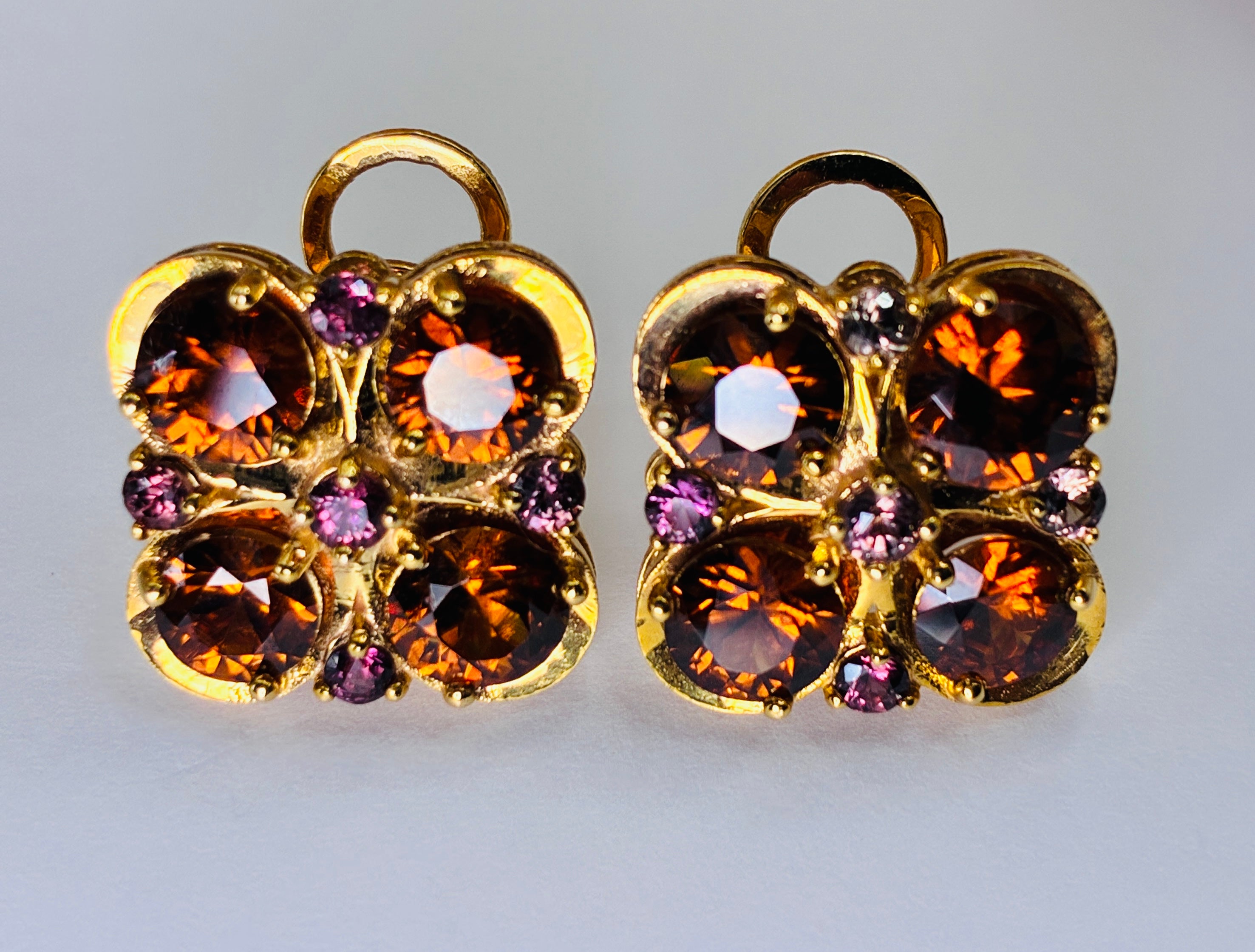 Cambodia Honey Color Zircon Unheated And Mix Sapphire 12K Gold Earring.