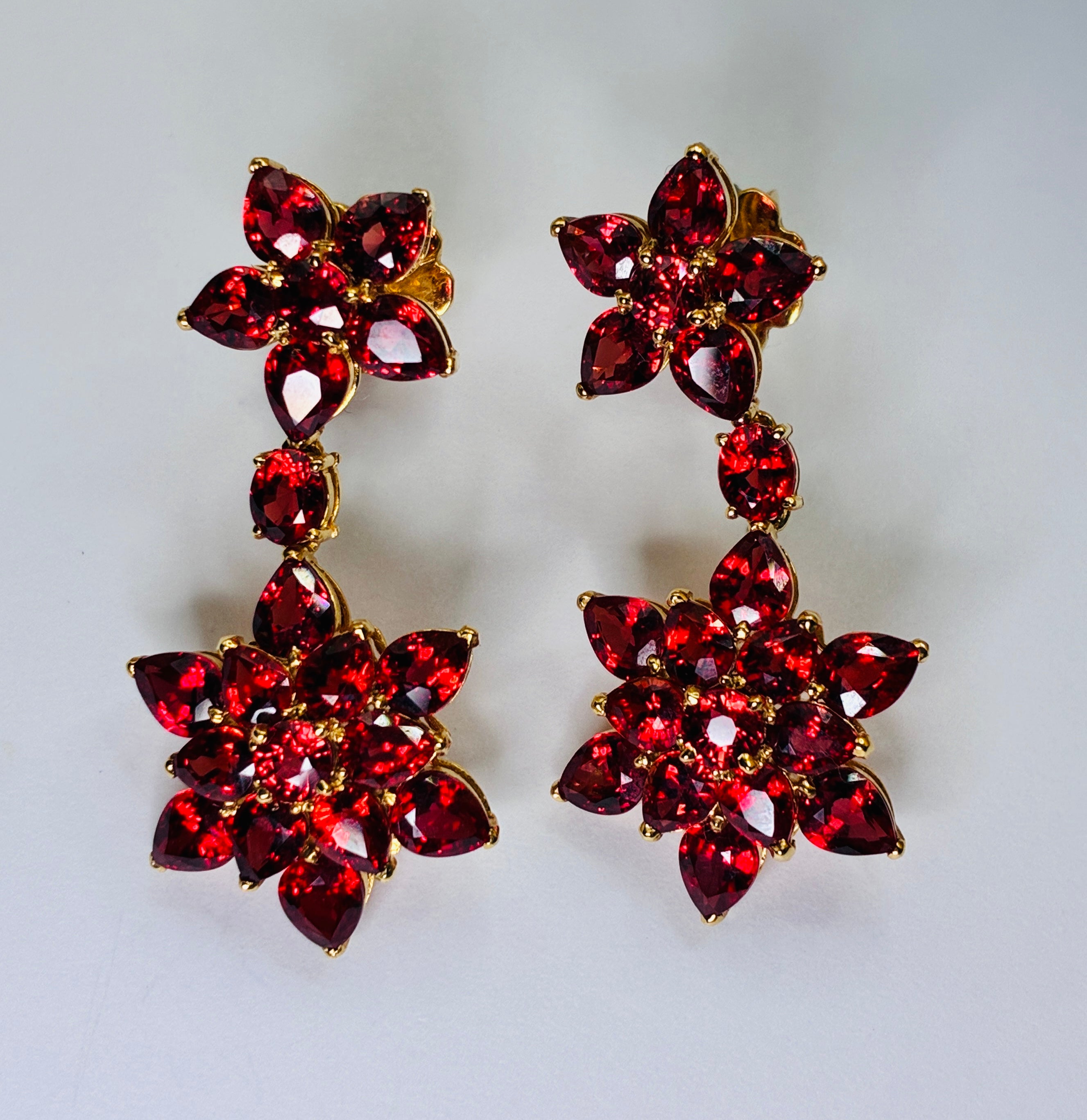 Red Color Ruby Teardrop Cut 12K Gold Earring Size ( 1.1/4"x.5")