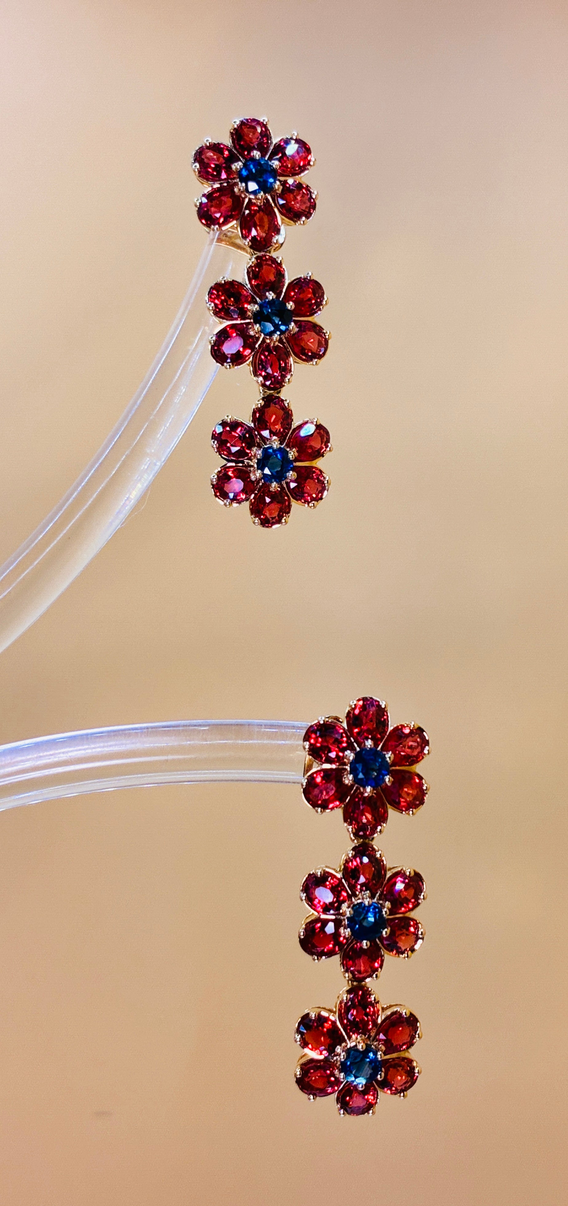 Africa Ruby Mix With  Blue Sapphire Drop Earring. 17K Gold. Link 1.1/4"x .5"