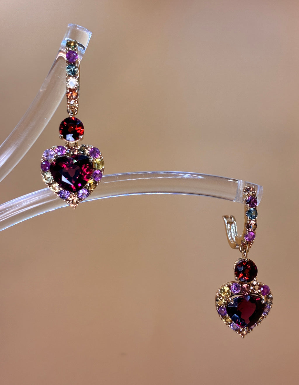 5.45 CT Garnet Mix With Multi Sapphire. 12K Gold Earring.