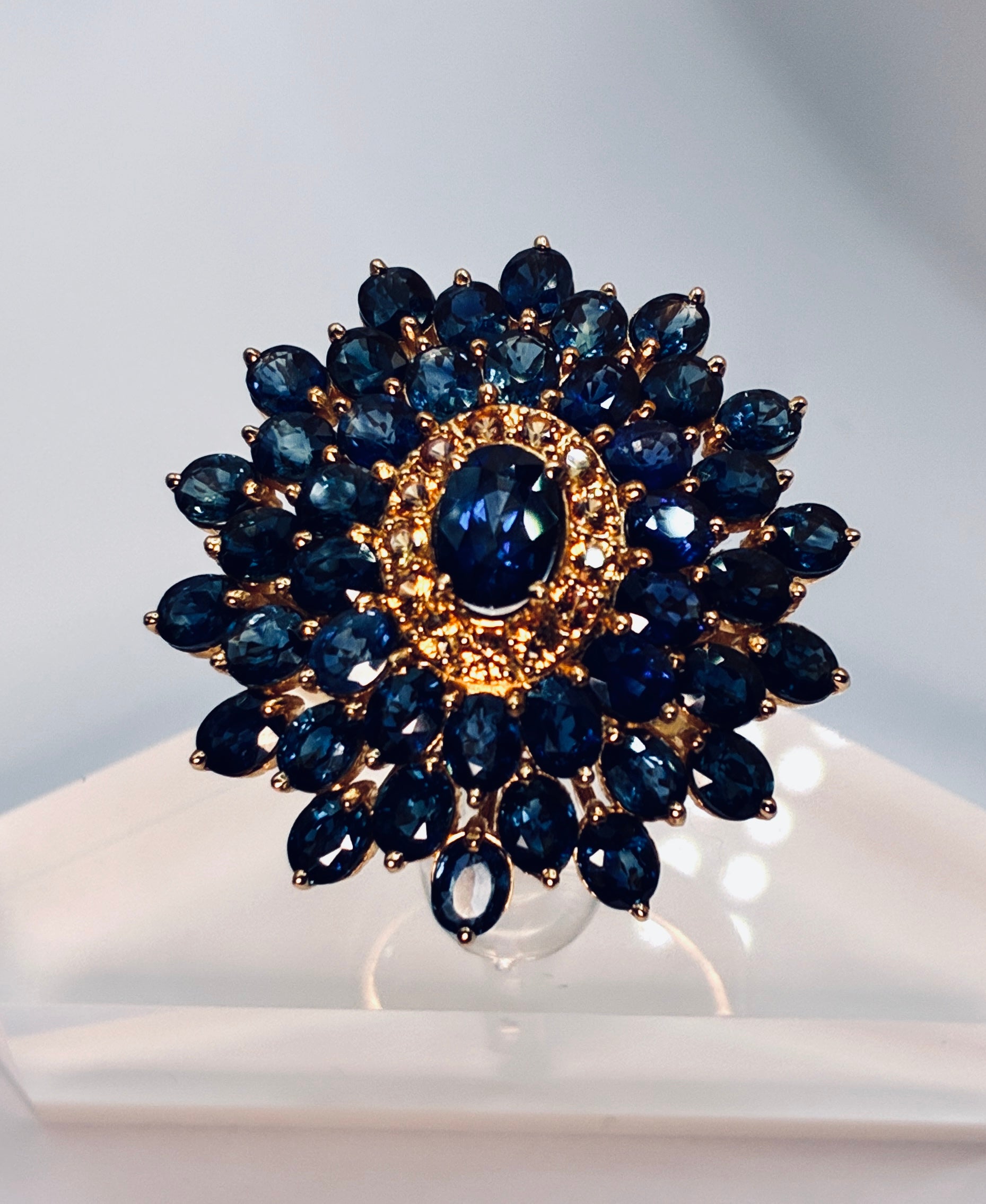 Blue Sapphire Mix Yellow Sapphire 17K Gold Ring ( Ring Size 6.5)