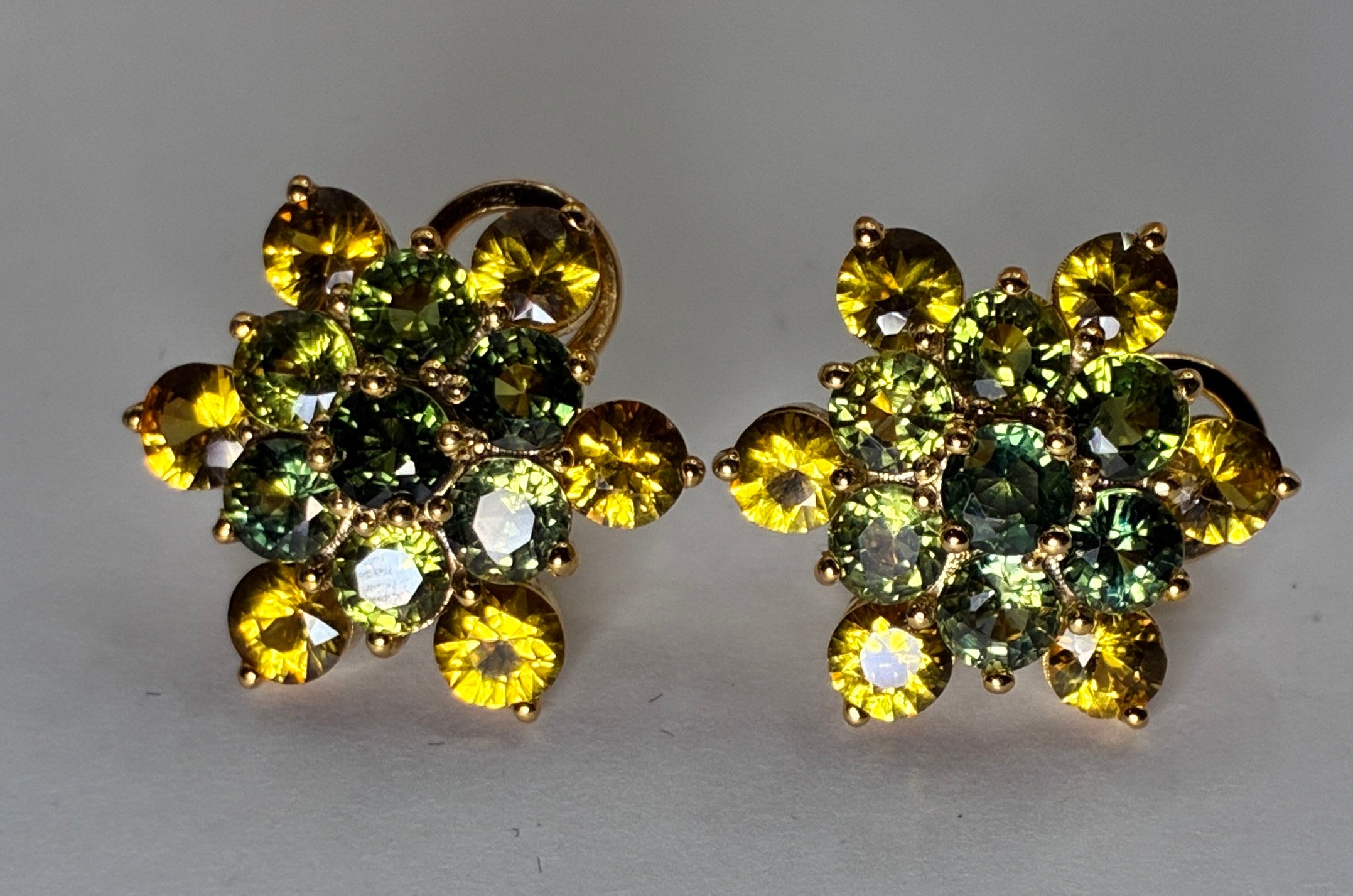 Green Sapphire And Yellow Sapphire 12K Gold Stud Earring.