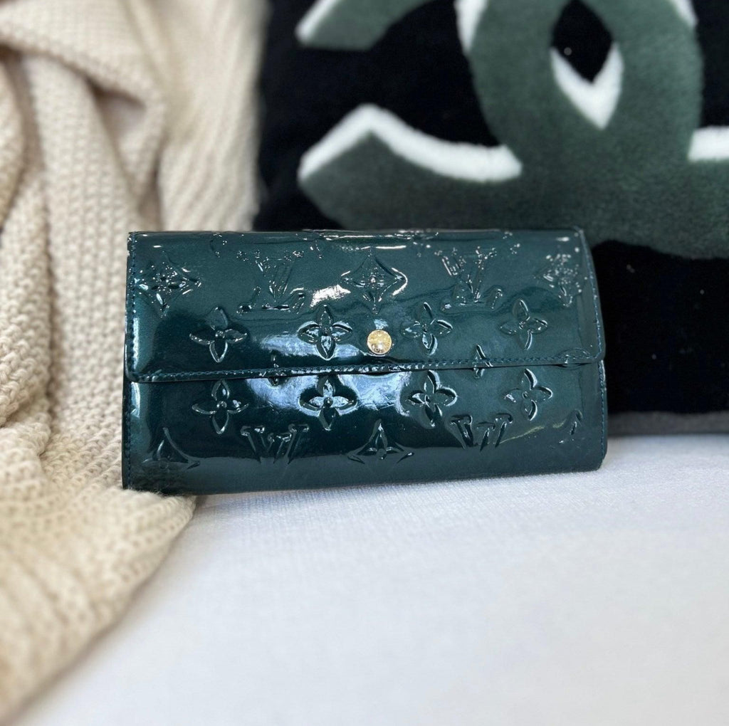 Louis Vuitton Green Vernis Sarah Wallet.