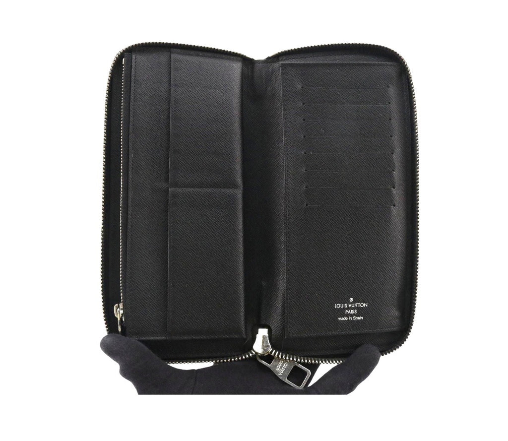 Louis Vuitton Damier Graphite Zippy Organizer.