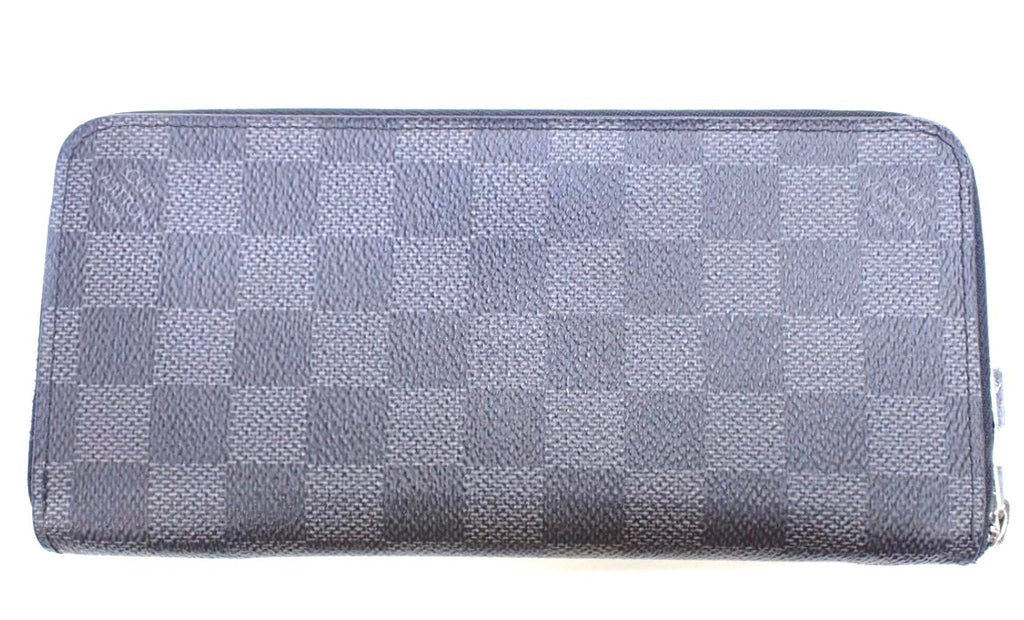 Louis Vuitton Damier Graphite Zippy Organizer.