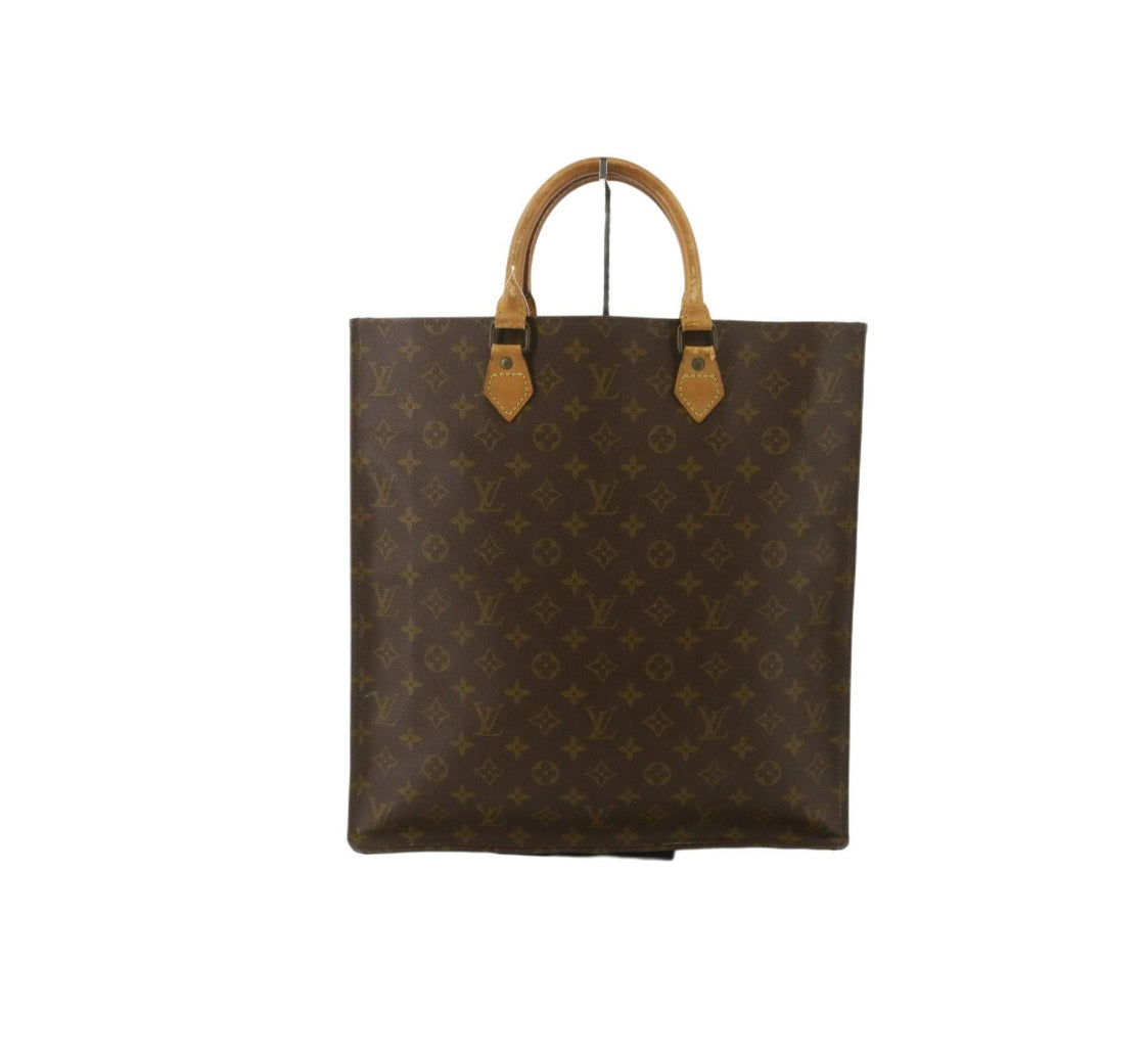 Louis Vuitton Monogram Sac Plat.