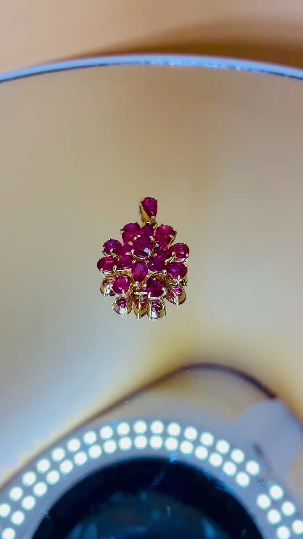 Brilliant Color Ruby Small Size 1"x 0.3/4" 17K Gold.